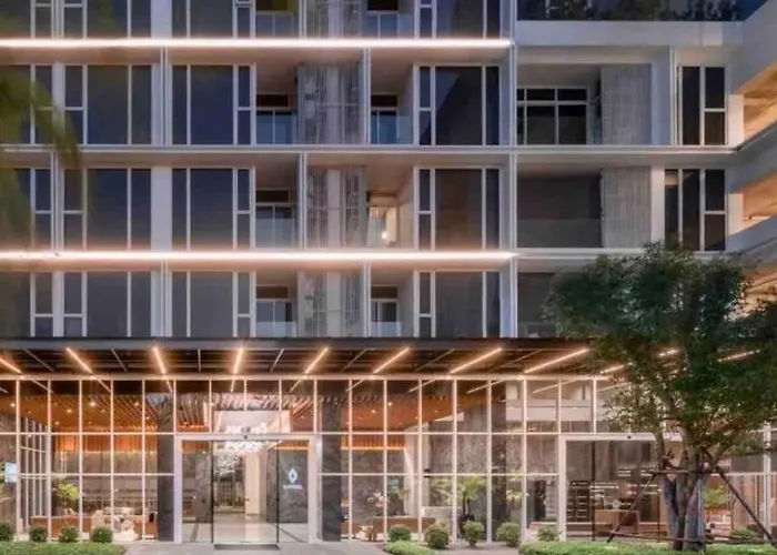 2 Bedrooms, 300 Metres Bts Ekkamai,sukhumvit Бангкок