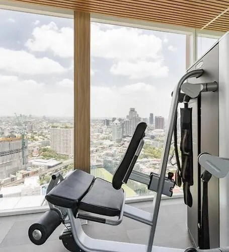 2 Bedrooms, 300 Metres Bts Ekkamai,sukhumvit Апартаменты