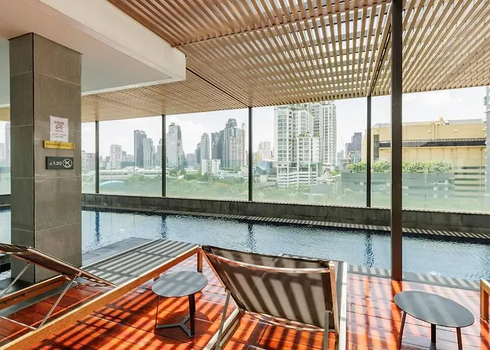 2 Bedrooms, 300 Metres Bts Ekkamai,sukhumvit *