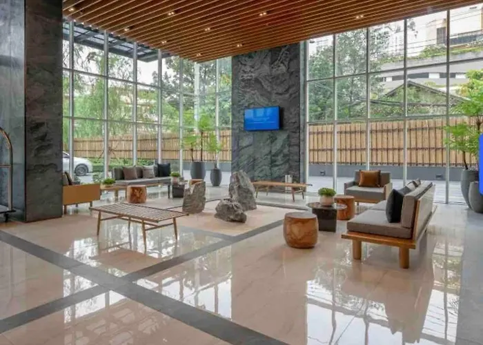 2 Bedrooms, 300 Metres Bts Ekkamai,sukhumvit Апартаменты