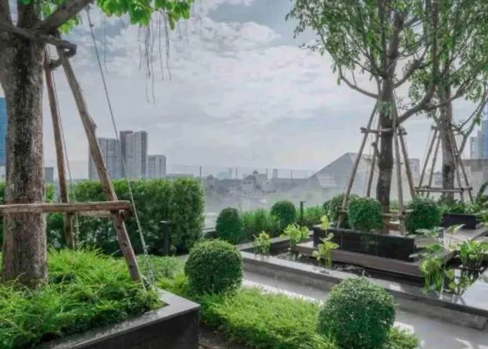 2 Bedrooms, 300 Metres Bts Ekkamai,sukhumvit *