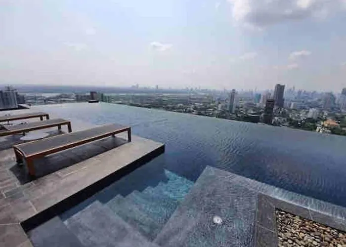 2 Bedrooms, 300 Metres Bts Ekkamai,sukhumvit Апартаменты