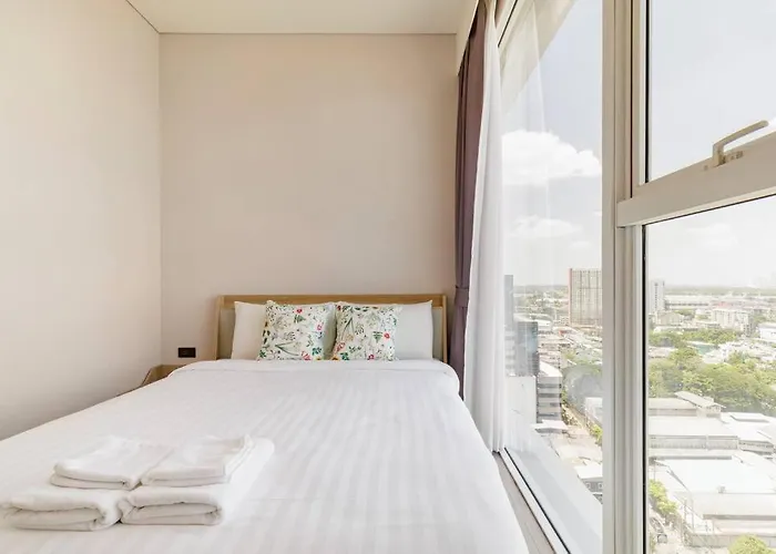 2 Bedrooms, 300 Metres Bts Ekkamai,sukhumvit