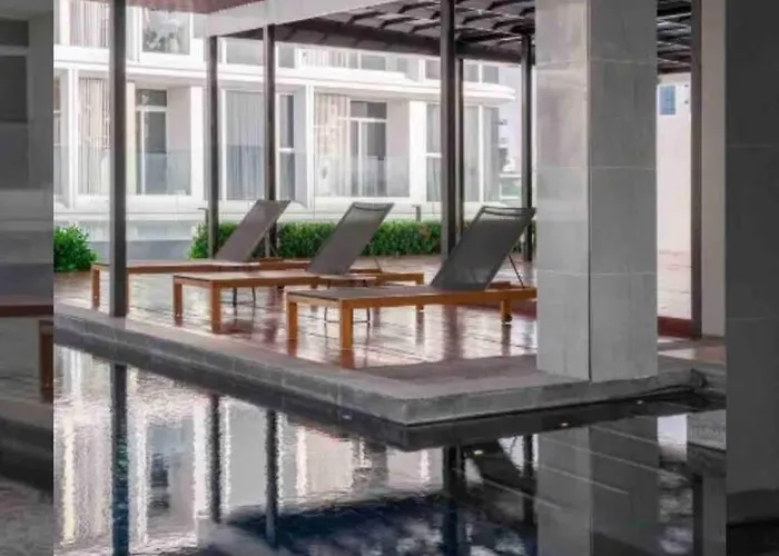 2 Bedrooms, 300 Metres Bts Ekkamai,sukhumvit Апартаменты